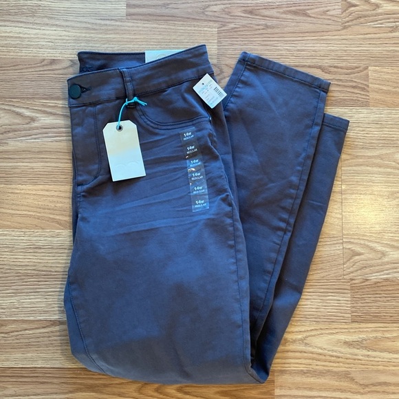 Maurices Denim - MAURICES gray jegging jeans